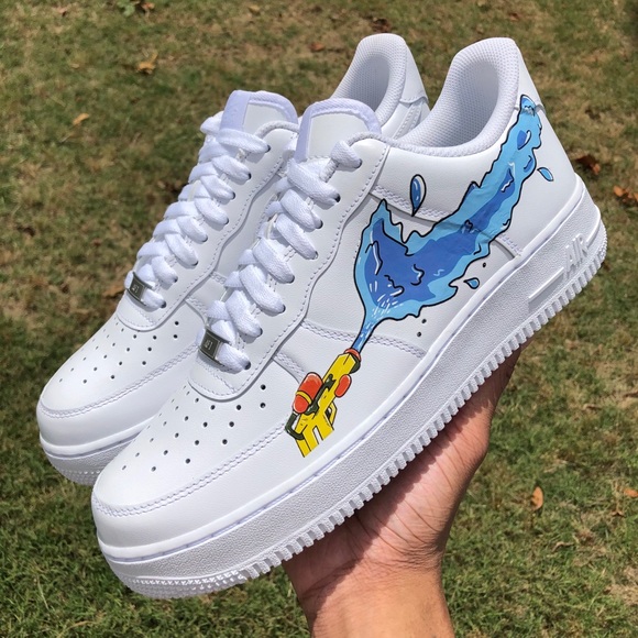 Water Gun - Picture 2 of 6